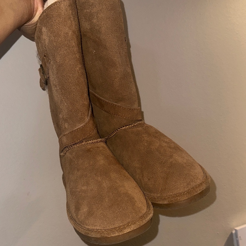 Brand New BearPaw Boots. 🐻